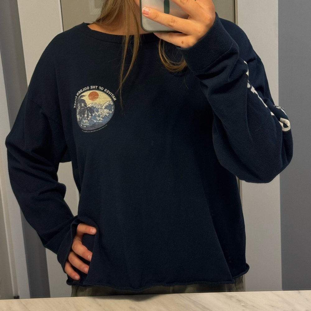John Galt / Brandy Melville Cropped Long Sleeve Tee